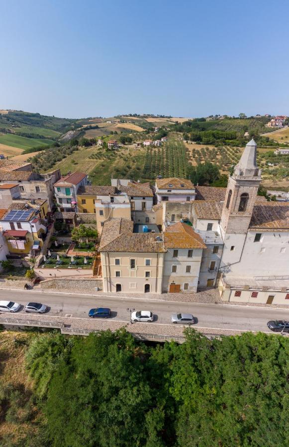 Palazzo Ducale Hotel Castilenti Exterior photo